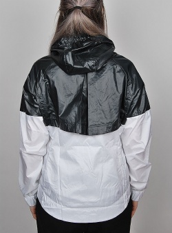 Nike Windrunner jacket Tröjor och jackor Jackor på Sportif Nike Windrunner jacket Tröjor och jackor Jackor på Sportif
