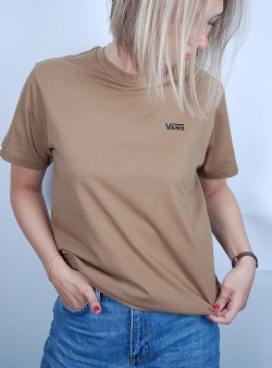 Vans Left chest logo tee w Em dirt
