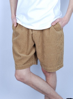 Revolution Corduroy long casual shorts Light brown