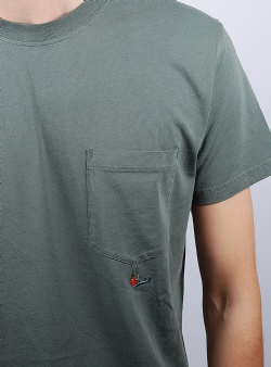 Revolution Swi regular pocket tee Dustpetrol