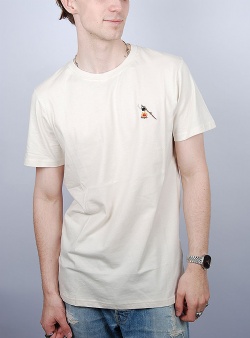 Dedicated Hot coffee emb tee Oat white