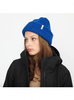 Selfhood Fluffy beanie Blue