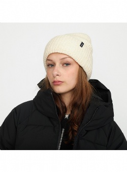 Selfhood Fluffy beanie Offwhite