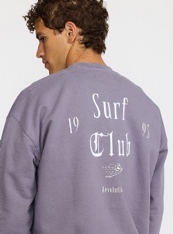 Revolution Clu printed crew Purple